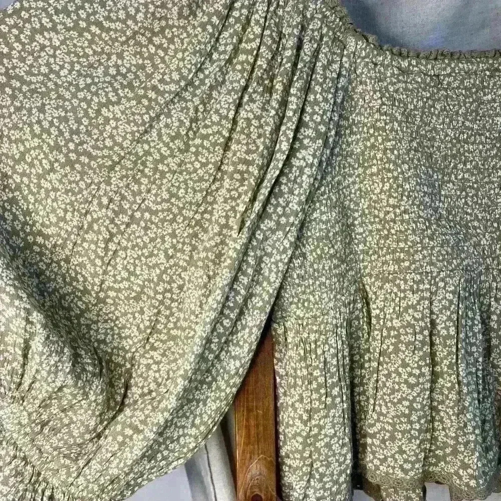 NWT FREE PEOPLE Brittnee Print Smocked Peplum Top Size S - Picture 5 of 6